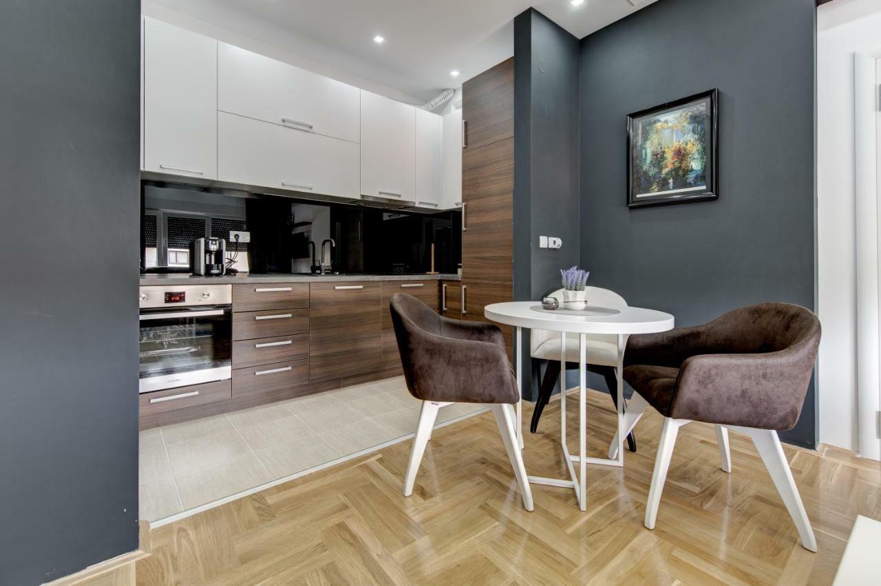 Centar President Appartement Arandelovac Buitenkant foto